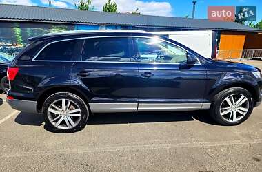 Внедорожник / Кроссовер Audi Q7 2011 в 