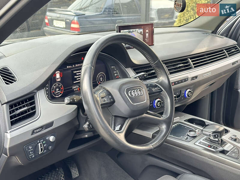 Внедорожник / Кроссовер Audi Q7 2016 в Харькове