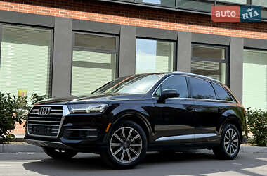 Внедорожник / Кроссовер Audi Q7 2017 в 
