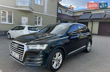 Позашляховик / Кросовер Audi Q7 2015 в 