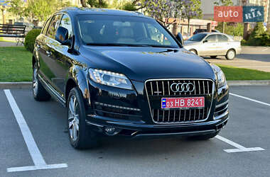 Внедорожник / Кроссовер Audi Q7 2015 в 