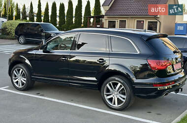 Внедорожник / Кроссовер Audi Q7 2015 в 