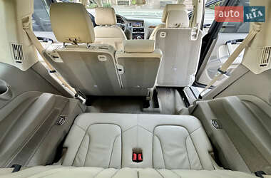 Внедорожник / Кроссовер Audi Q7 2015 в 