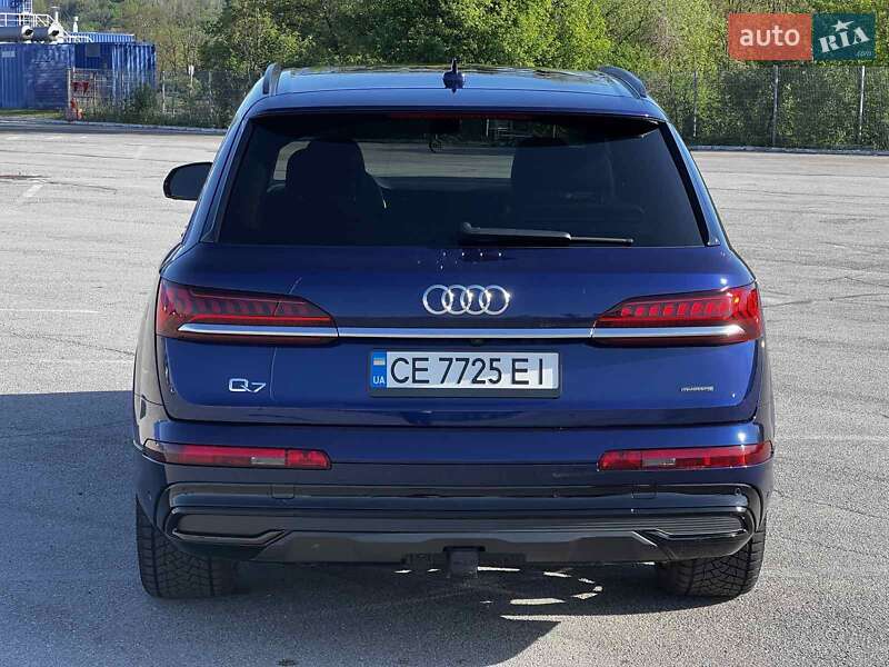 Позашляховик / Кросовер Audi Q7 2020 в Чернівцях