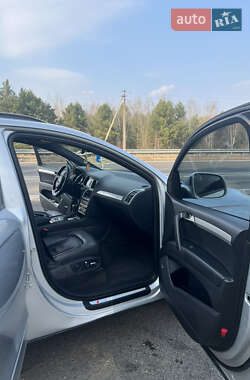 Внедорожник / Кроссовер Audi Q7 2012 в 