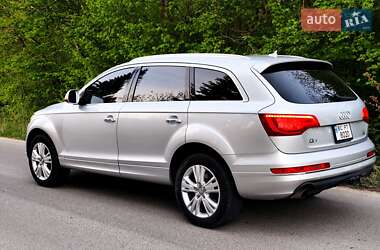 Внедорожник / Кроссовер Audi Q7 2010 в 