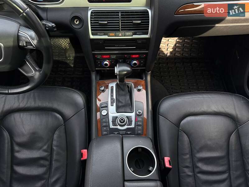 Внедорожник / Кроссовер Audi Q7 2015 в Ровно