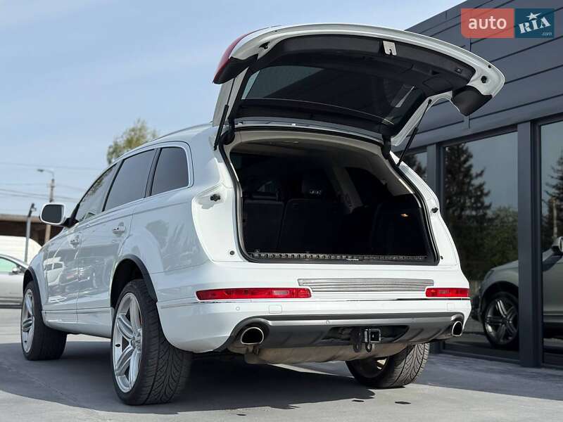 Внедорожник / Кроссовер Audi Q7 2015 в Ровно