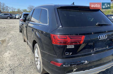 Позашляховик / Кросовер Audi Q7 2019 в Львові
