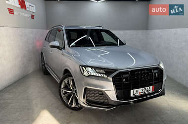 Внедорожник / Кроссовер Audi Q7 2020 в 