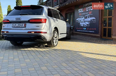 Внедорожник / Кроссовер Audi Q7 2020 в 