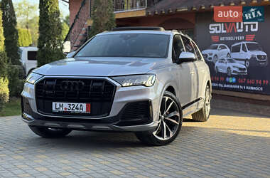Внедорожник / Кроссовер Audi Q7 2020 в 