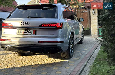 Внедорожник / Кроссовер Audi Q7 2020 в 