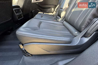 Внедорожник / Кроссовер Audi Q7 2020 в 
