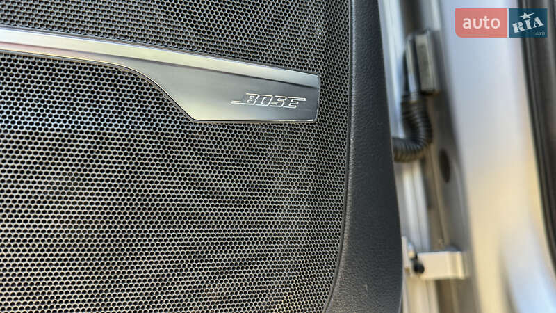 Позашляховик / Кросовер Audi Q7 2020 в Сваляві