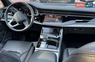 Внедорожник / Кроссовер Audi Q7 2020 в 
