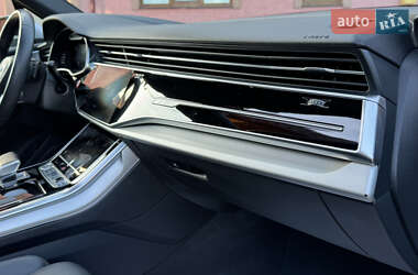 Внедорожник / Кроссовер Audi Q7 2020 в 