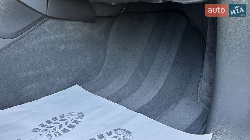 Позашляховик / Кросовер Audi Q7 2020 в Сваляві