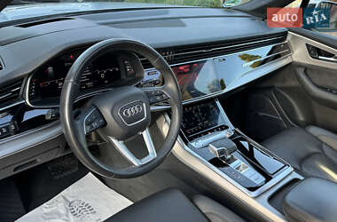 Внедорожник / Кроссовер Audi Q7 2020 в 