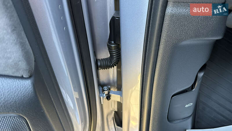 Позашляховик / Кросовер Audi Q7 2020 в Сваляві