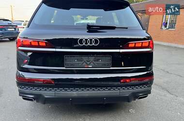 Внедорожник / Кроссовер Audi Q7 2024 в 