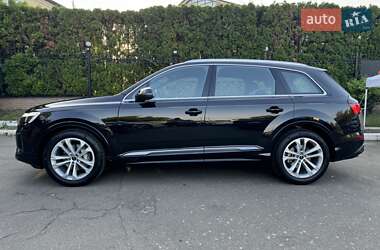 Внедорожник / Кроссовер Audi Q7 2024 в 