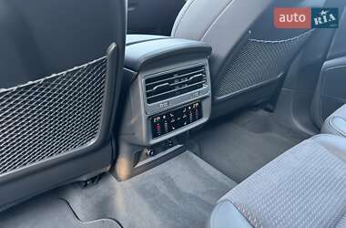 Внедорожник / Кроссовер Audi Q7 2024 в 