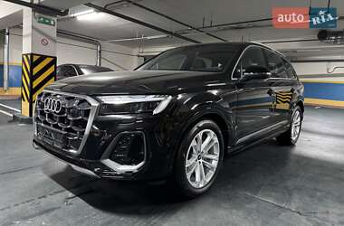 Внедорожник / Кроссовер Audi Q7 2024 в 