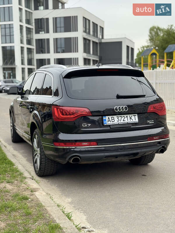 Внедорожник / Кроссовер Audi Q7 2015 в Киеве