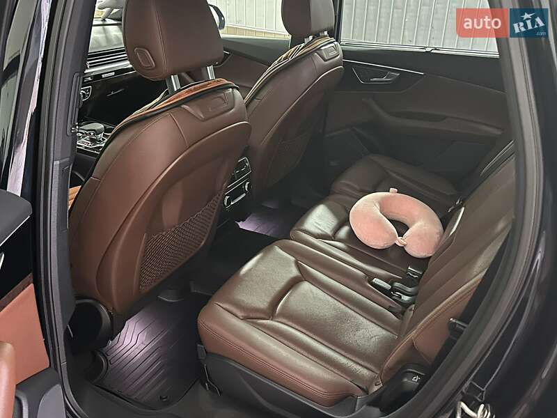 Внедорожник / Кроссовер Audi Q7 2015 в Подольске фото 5 Внедорожник / Кроссовер Audi Q7 2015 в Подольске