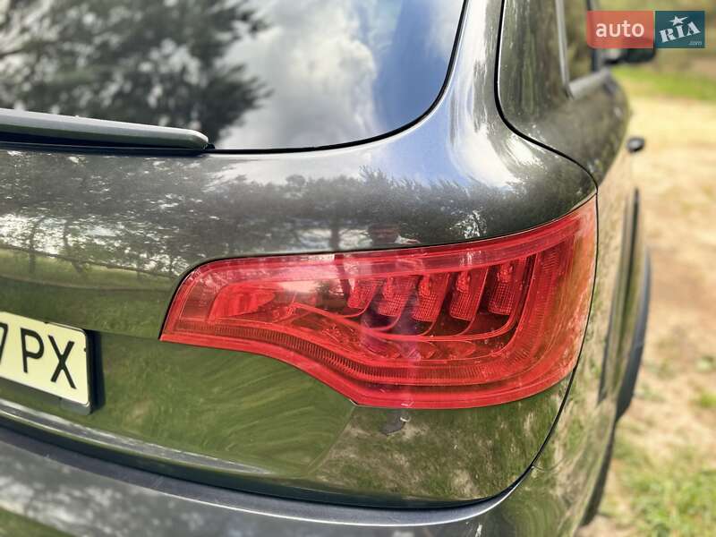 Позашляховик / Кросовер Audi Q7 2012 в Львові