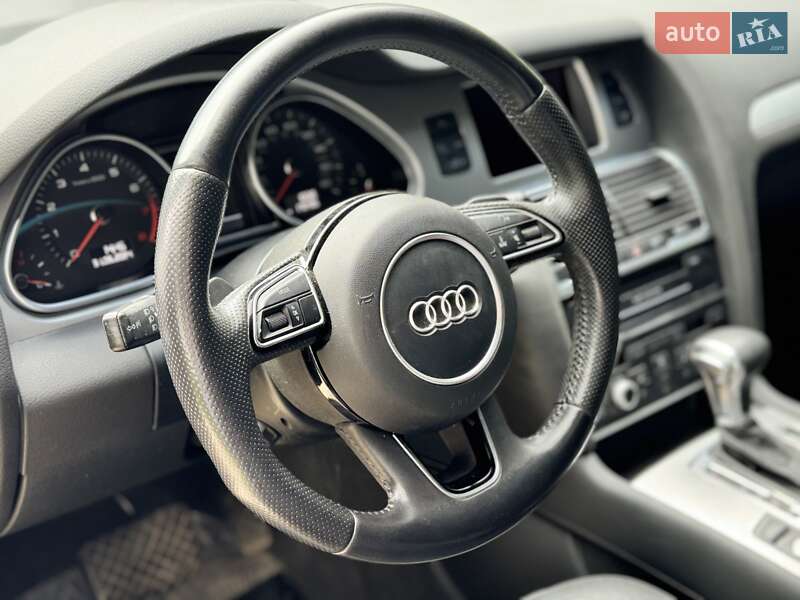 Позашляховик / Кросовер Audi Q7 2012 в Львові