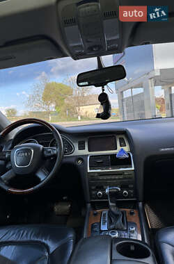 Внедорожник / Кроссовер Audi Q7 2007 в 