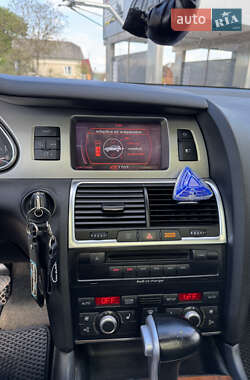 Внедорожник / Кроссовер Audi Q7 2007 в 