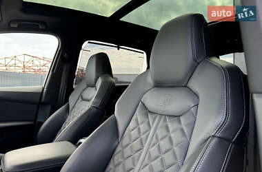 Внедорожник / Кроссовер Audi Q7 2021 в 
