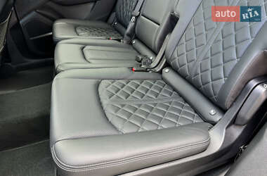 Внедорожник / Кроссовер Audi Q7 2021 в 