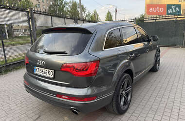Внедорожник / Кроссовер Audi Q7 2011 в 