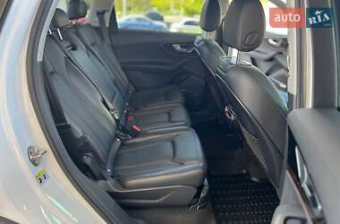 Внедорожник / Кроссовер Audi Q7 2016 в 