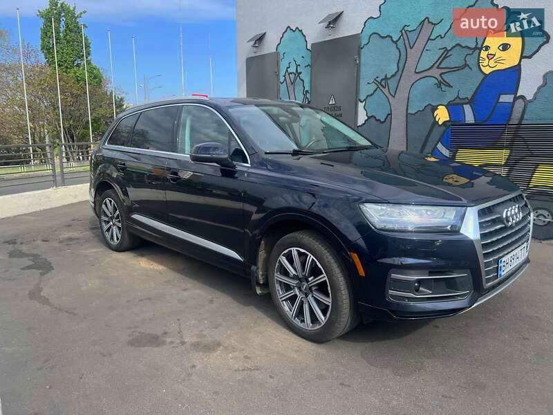 Позашляховик / Кросовер Audi Q7 2016 в Одесі