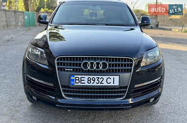 Внедорожник / Кроссовер Audi Q7 2006 в 