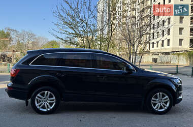 Внедорожник / Кроссовер Audi Q7 2006 в 