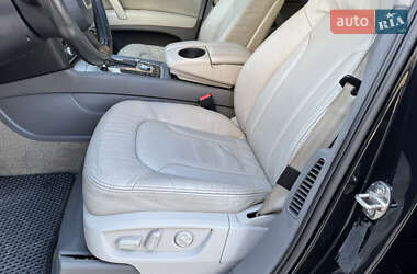 Внедорожник / Кроссовер Audi Q7 2006 в 