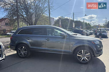 Позашляховик / Кросовер Audi Q7 2015 в 