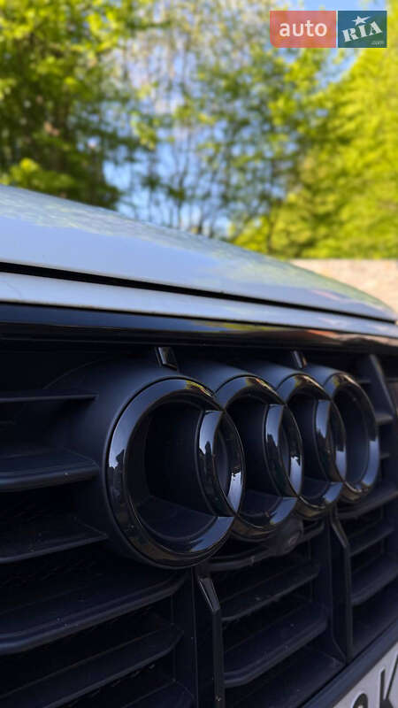 Позашляховик / Кросовер Audi Q7 2020 в Ужгороді