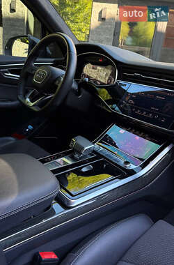 Внедорожник / Кроссовер Audi Q7 2020 в 