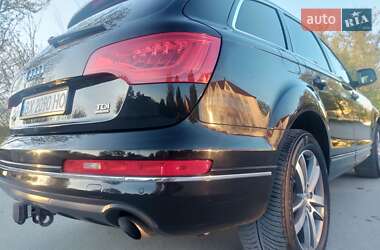 Внедорожник / Кроссовер Audi Q7 2012 в 