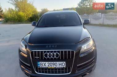 Внедорожник / Кроссовер Audi Q7 2012 в 