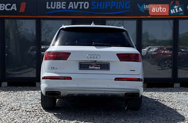 Внедорожник / Кроссовер Audi Q7 2018 в 