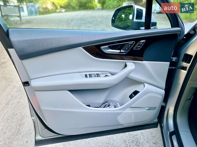 Внедорожник / Кроссовер Audi Q7 2016 в Львове фото 26 Внедорожник / Кроссовер Audi Q7 2016 в Львове