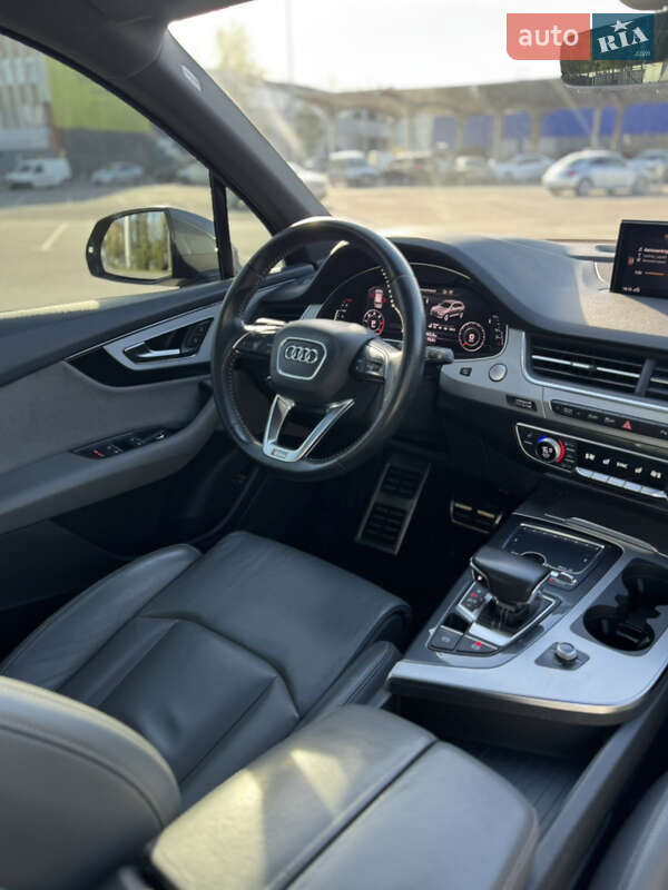 Внедорожник / Кроссовер Audi Q7 2016 в Ивано-Франковске